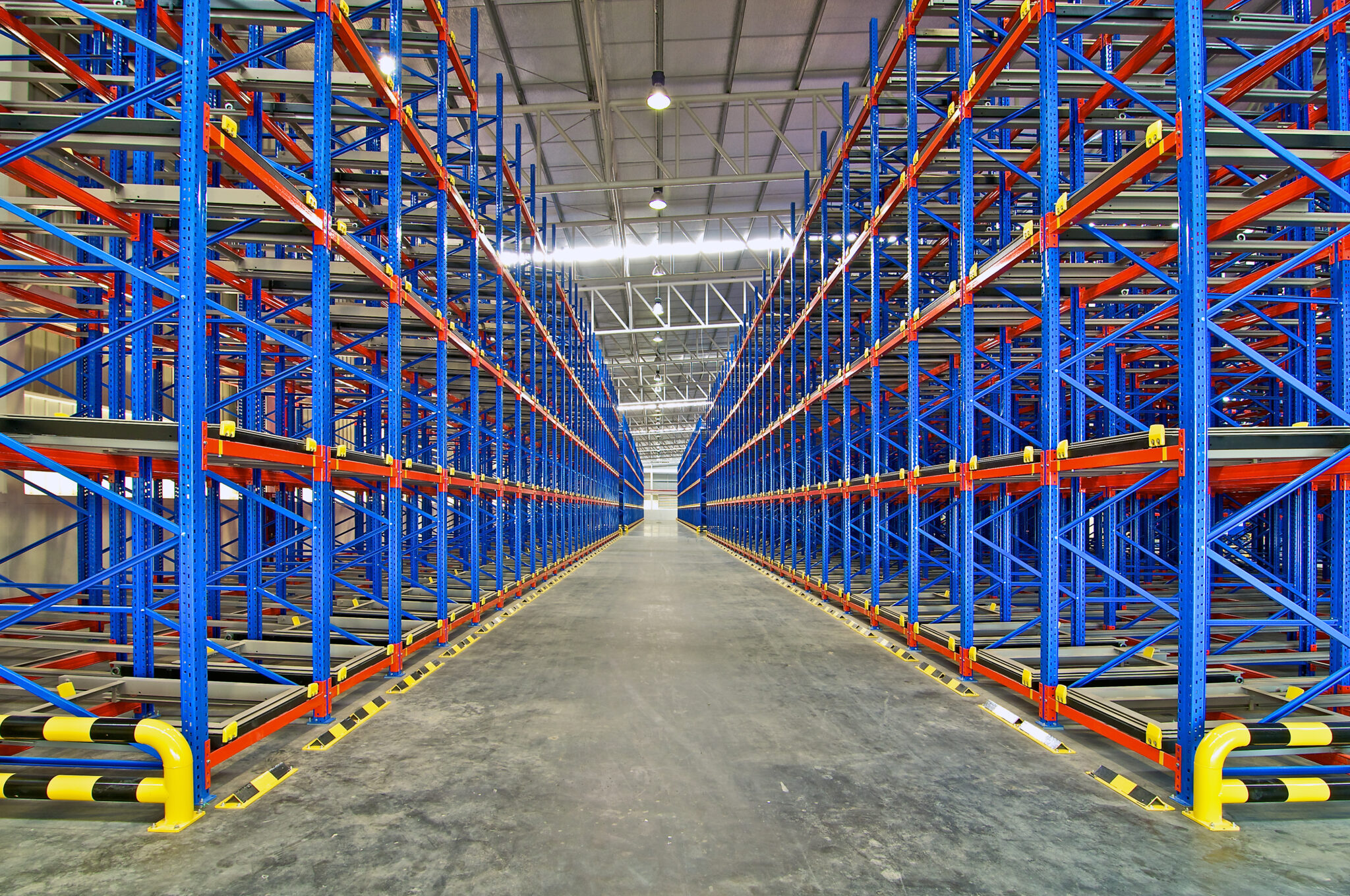 Vericle Racking Wide Aisle Pallet Racking | Prodek Design & Storage Systems